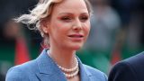 Tributo meraviglioso di Princess Charlene e della sorella Carolina