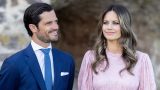 Principe carl philip e principessa sofia festeggiano con la loro figlia ines