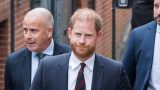 Politico famoso colpisce Harry con una frecciatina pungente
