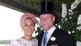 Mike e zara tindall innamorati nell’intimo scatto di ascot