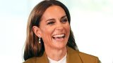 Princess kate torna ai doveri reali dopo una pausa familiare