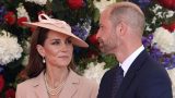 Abbracci impercettibili di kate e william immortalati in foto