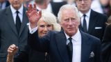 Giornata di divertimento in famiglia con re carlo: un evento straordinario